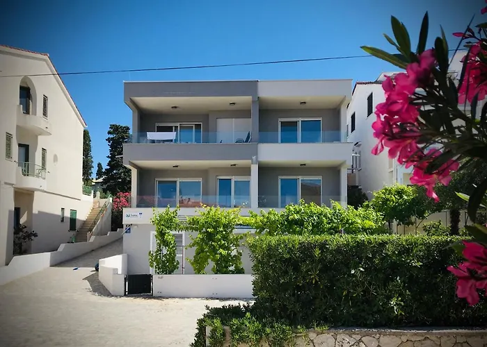 Apartments Luna